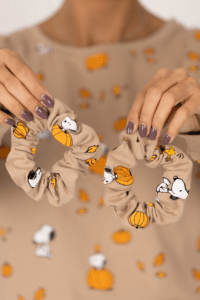 کش مو زنانه چاپدار اسنوپی و کدو - تصویر 2