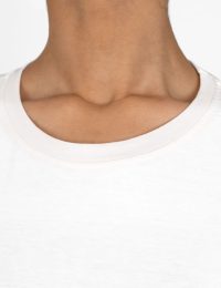 بلوز زنانه چاپدار اسنوپی و اسکی - تصویر 3