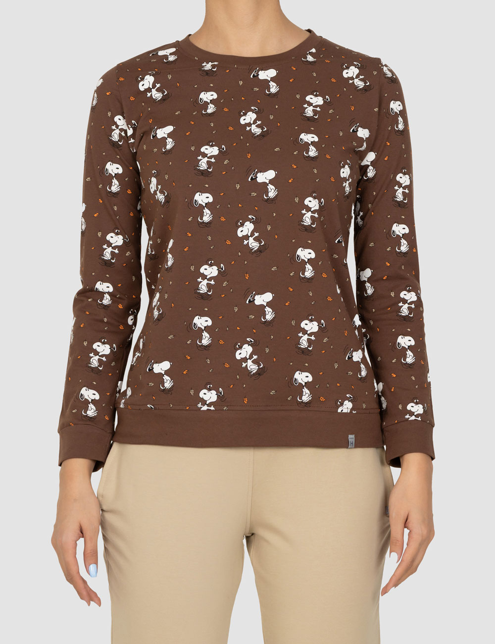 بلوز-زنانه-چاپدار-اسنوپی-و-برگ (3) بلوز زنانه چاپدار اسنوپی و برگ - تصویر 1